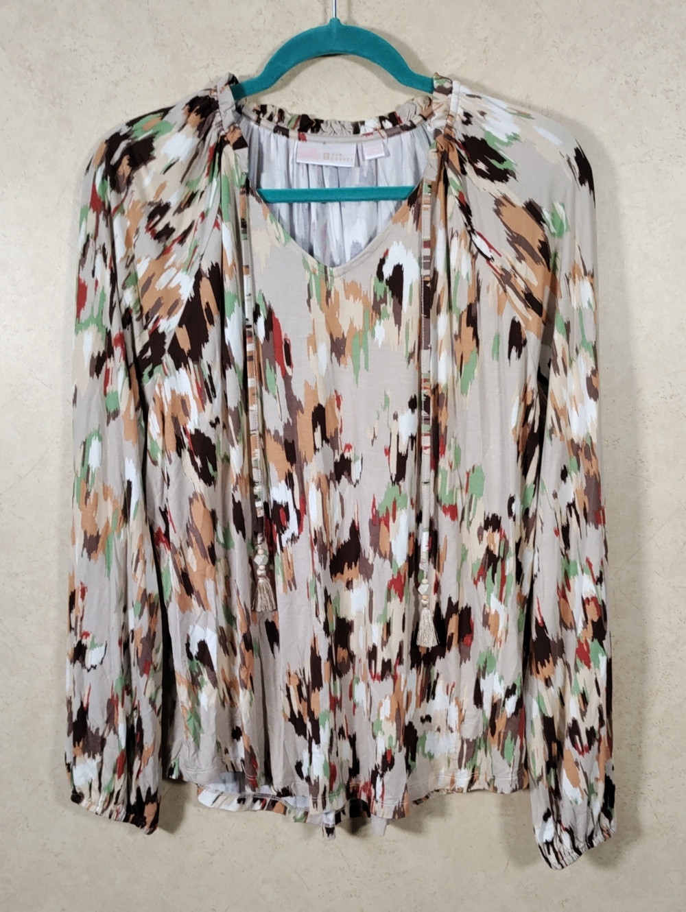 J099 Belle By Kim Gravel Tan W/ Brown, Green & Red Print Peasant Blouse L NEW